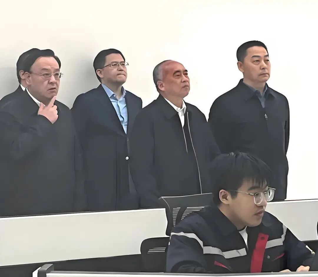 山东省委书记林武调研中科北龙威海算力中心